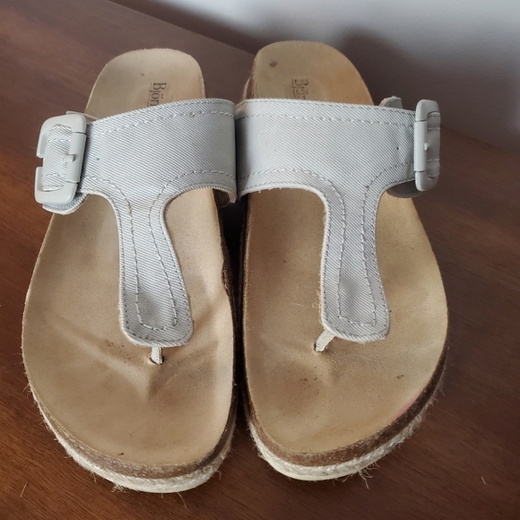 Bjorndal Penelope T-strap Sandals Womens‎ 8 Khaki Boho Lagenlook Casual - Picture 2 of 12